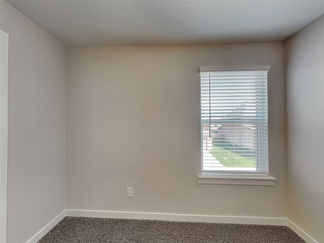 1029 Fallgate Drive, Saginaw, TX 76179