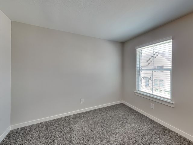 1029 Fallgate Drive, Saginaw, TX 76179