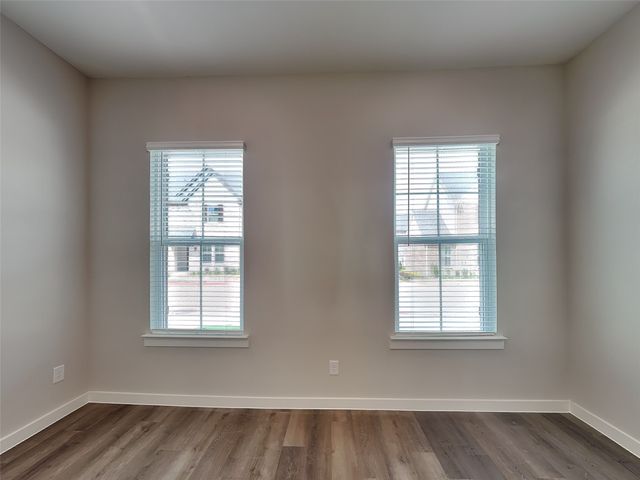 1029 Fallgate Drive, Saginaw, TX 76179