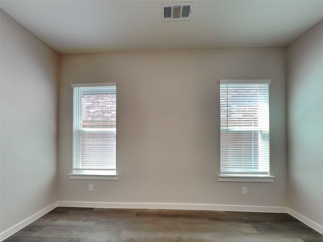 1029 Fallgate Drive, Saginaw, TX 76179