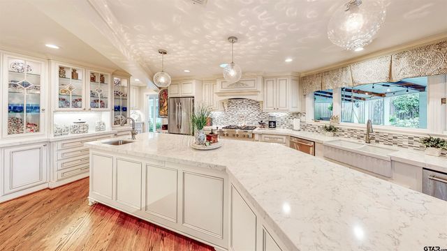 1401 Belmont Dr, Tyler, TX 75701