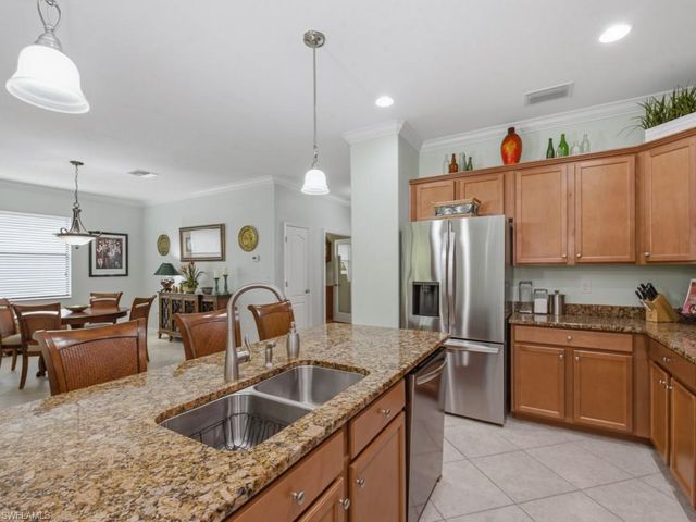 3627 Treasure Cove CIR, Naples, FL 34114