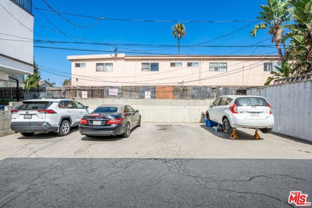 2629 S Garth Avenue, Los Angeles, CA 90034