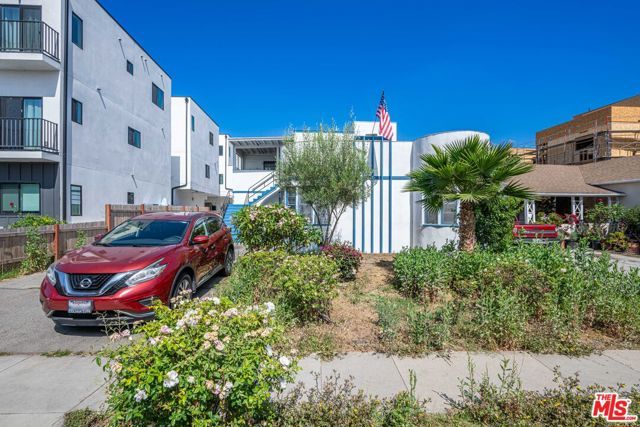 2629 S Garth Avenue, Los Angeles, CA 90034