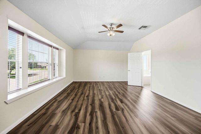 14015 Crossvale Lane, Houston, TX 77047
