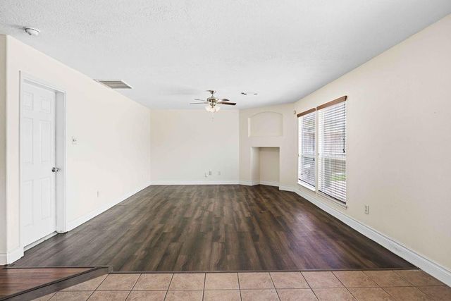 14015 Crossvale Lane, Houston, TX 77047
