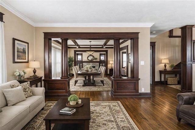 136 Lawn Avenue, Kansas City, MO 64123