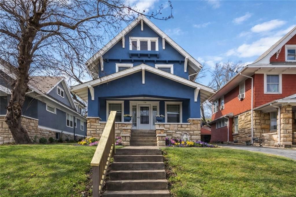 136 Lawn Avenue, Kansas City, MO 64123