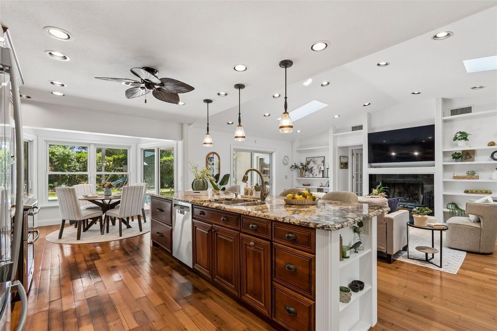 Image 11 of property listing at 2245 TONIWOOD LANE, Palm Harbor, FL 34685