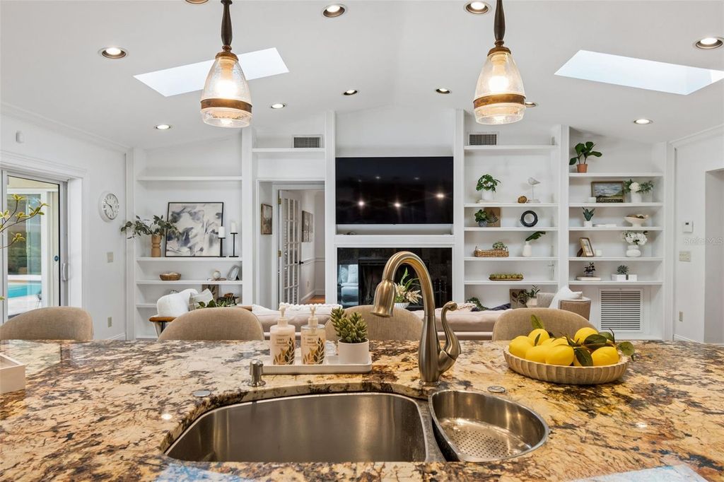 Image 13 of property listing at 2245 TONIWOOD LANE, Palm Harbor, FL 34685