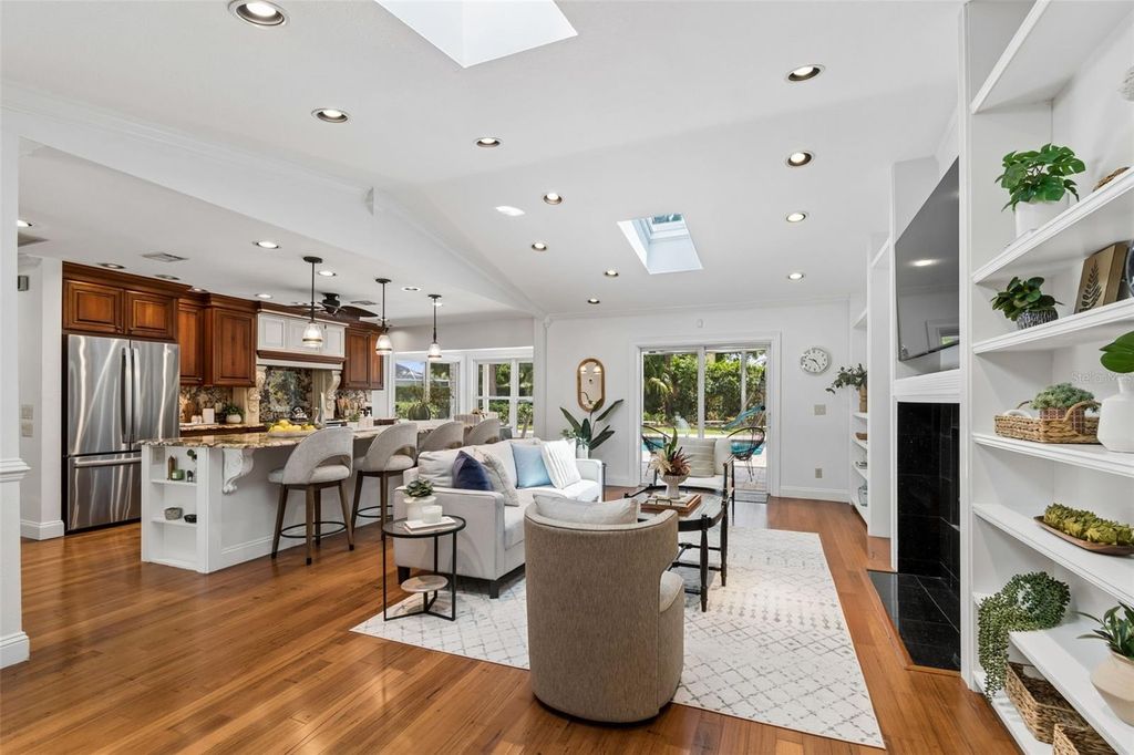 Image 3 of property listing at 2245 TONIWOOD LANE, Palm Harbor, FL 34685