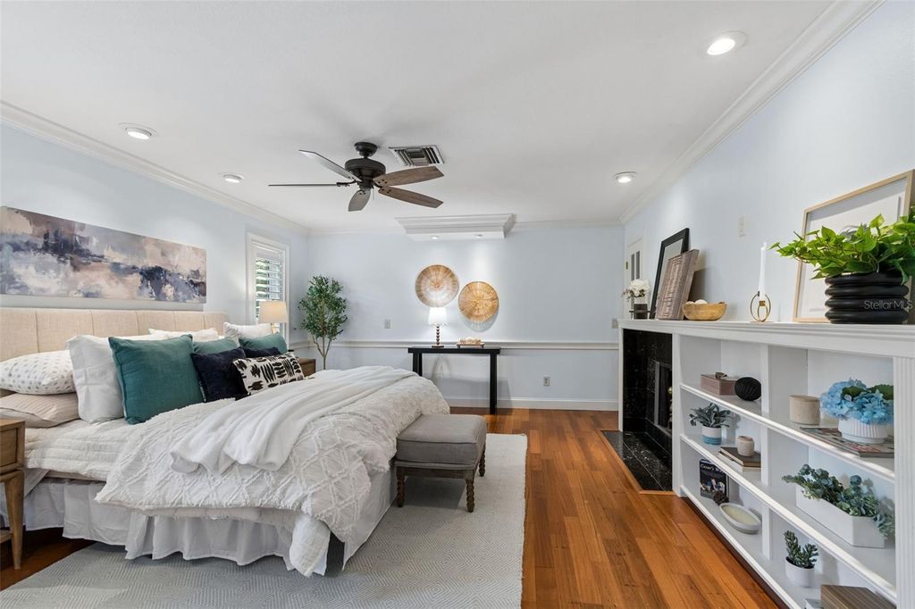 Image 25 of property listing at 2245 TONIWOOD LANE, Palm Harbor, FL 34685