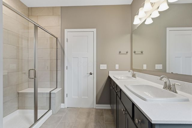 3215 Farmhouse Lane, Grove City, OH 43123