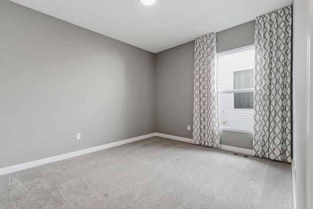 3215 Farmhouse Lane, Grove City, OH 43123