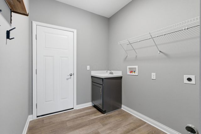 3215 Farmhouse Lane, Grove City, OH 43123