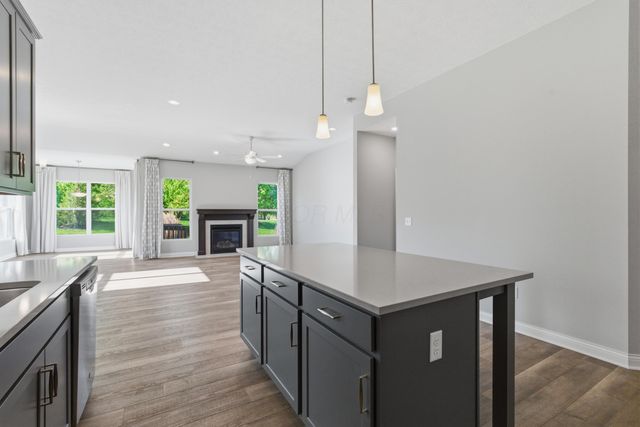 3215 Farmhouse Lane, Grove City, OH 43123