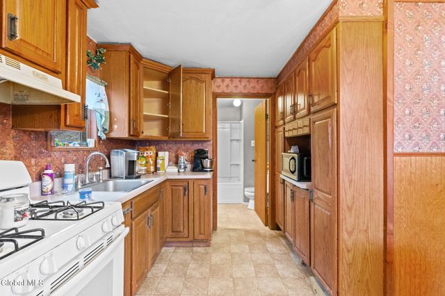 894 Noonan Road, Fort Johnson, NY 12070