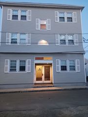 45 Division St 3, Chelsea, MA 02150