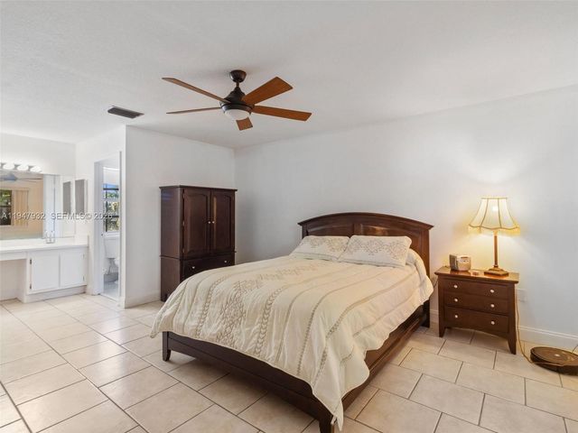 9066 SW 147th Ct, Miami, FL 33196