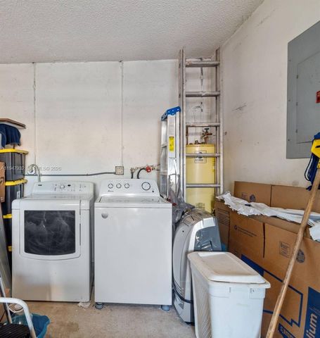 9066 SW 147th Ct, Miami, FL 33196