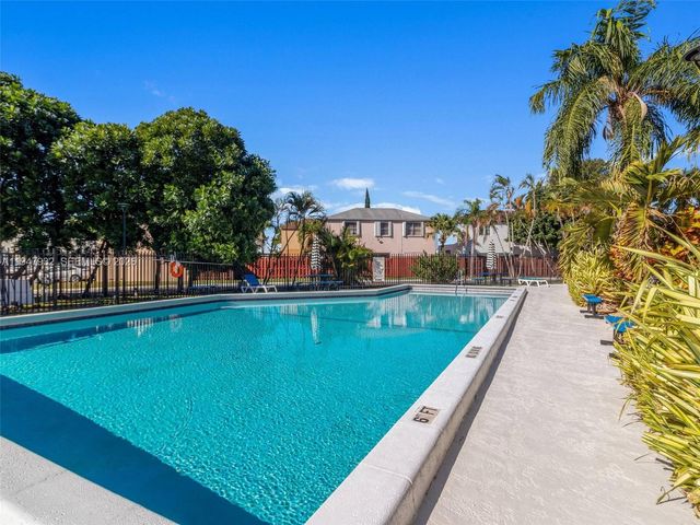 9066 SW 147th Ct, Miami, FL 33196