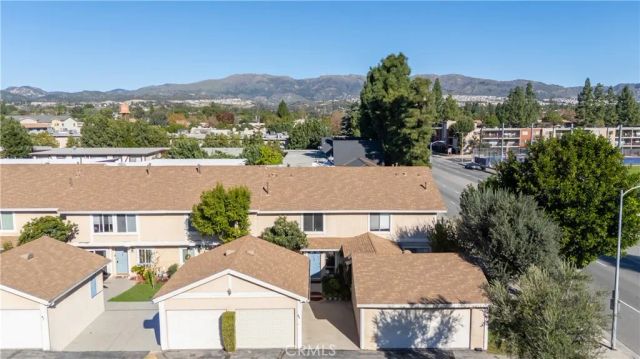 10125 De Soto 45, Chatsworth, CA 91311