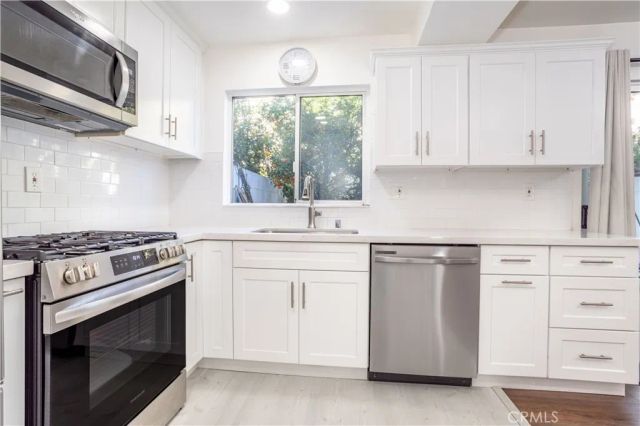 10125 De Soto 45, Chatsworth, CA 91311