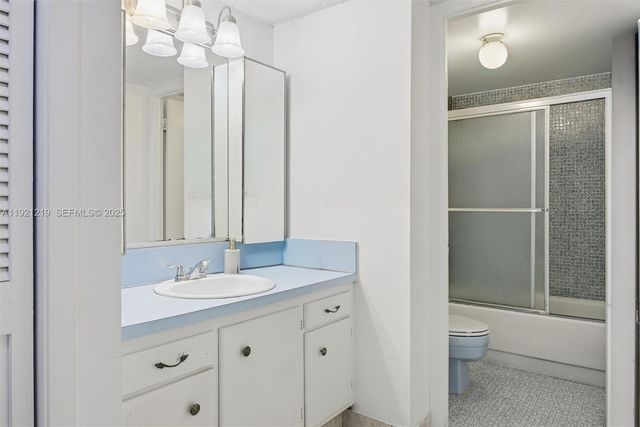 18071 Biscayne Blvd 802, Aventura, FL 33160