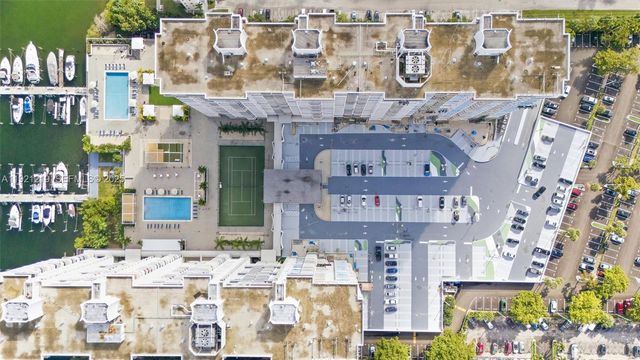 18071 Biscayne Blvd 802, Aventura, FL 33160