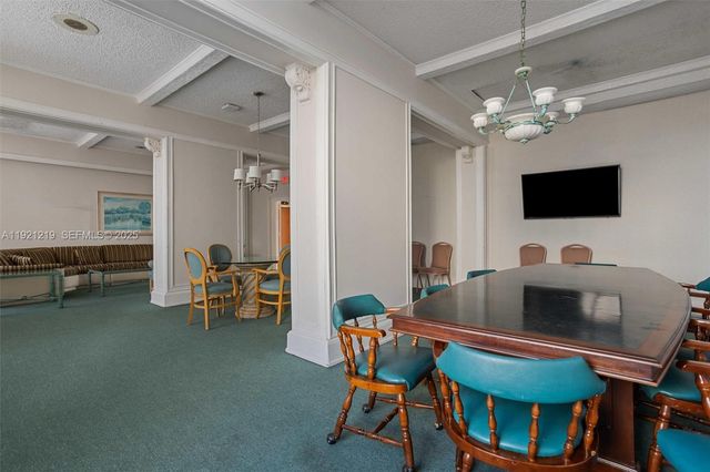 18071 Biscayne Blvd 802, Aventura, FL 33160