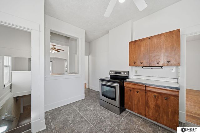 2811 S Street, Lincoln, NE 68503