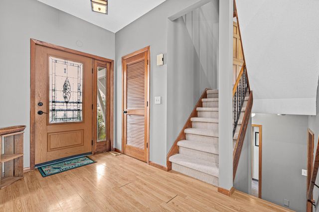 8955 Hilltop Drive, Saint Bonifacius, MN 55375