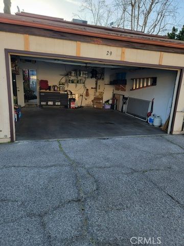 14551 Tupper 29, Panorama City (los Angeles), CA 91402