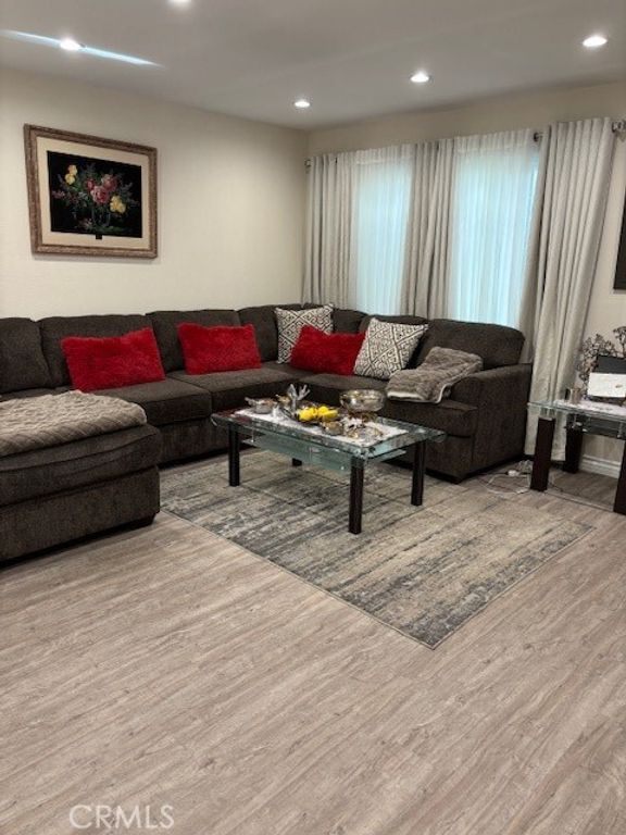 14551 Tupper 29, Panorama City (los Angeles), CA 91402