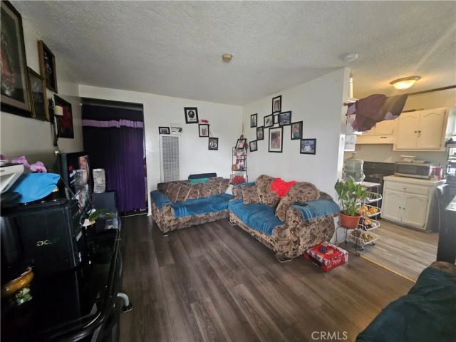 2811 Orchard Place, South Gate, CA 90280