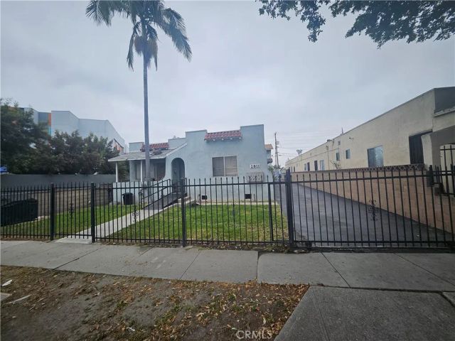 2811 Orchard Place, South Gate, CA 90280