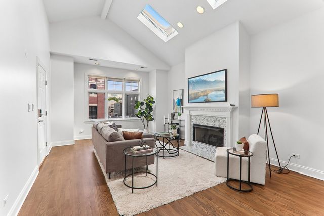 2846 N Halsted Street 4S, Chicago, IL 60657