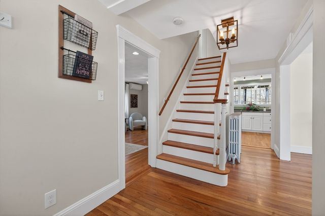 29 Fellsview Ave, Medford, MA 02155