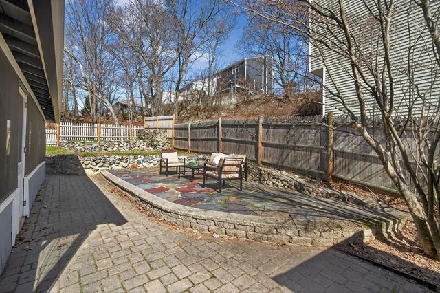 29 Fellsview Ave, Medford, MA 02155