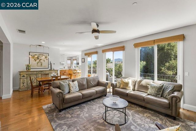 11183 Brittany Ln, Dublin, CA 94568