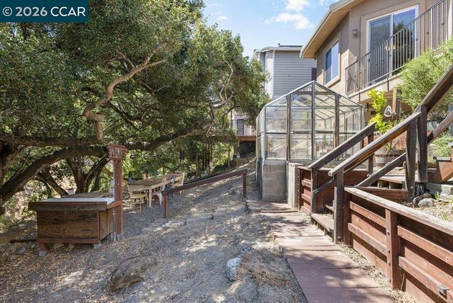 11183 Brittany Ln, Dublin, CA 94568