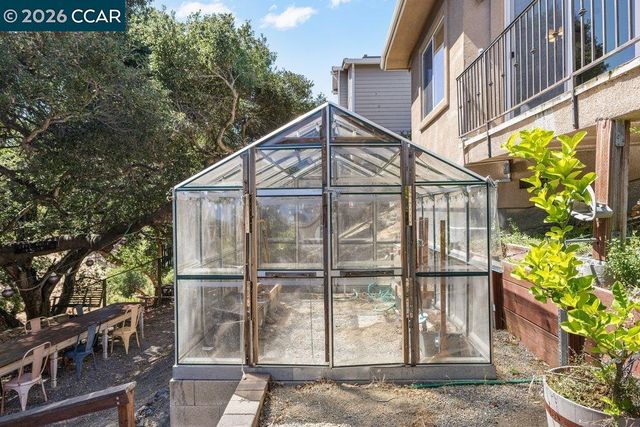 11183 Brittany Ln, Dublin, CA 94568