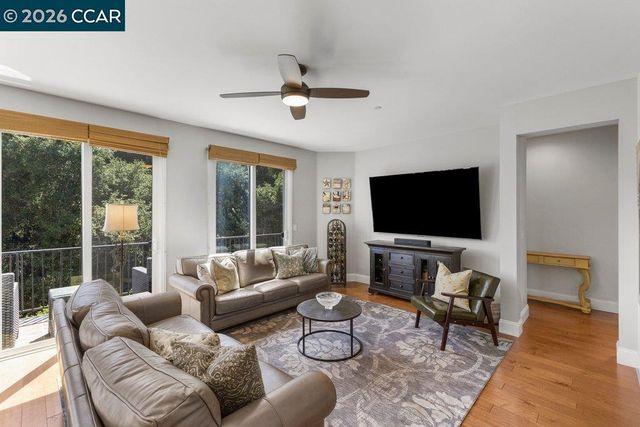 11183 Brittany Ln, Dublin, CA 94568