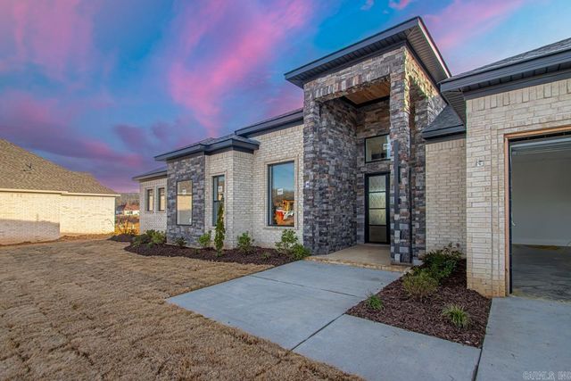 1015 Black Bass Court, Jacksonville, AR 72076