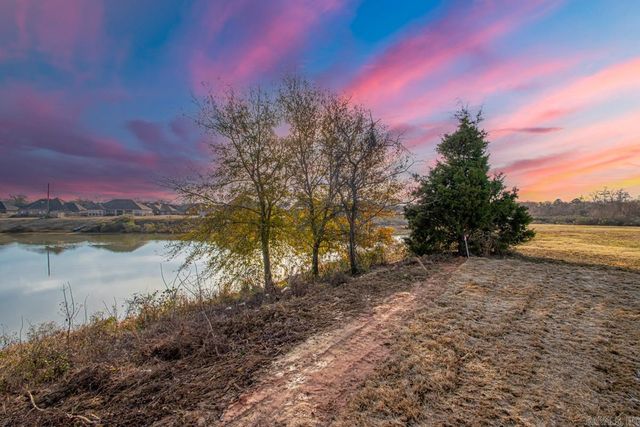 1015 Black Bass Court, Jacksonville, AR 72076