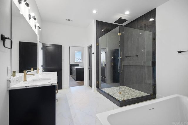 1015 Black Bass Court, Jacksonville, AR 72076