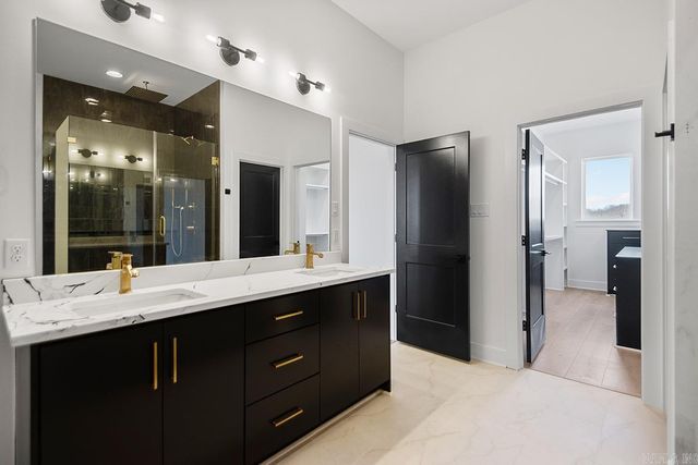 1015 Black Bass Court, Jacksonville, AR 72076