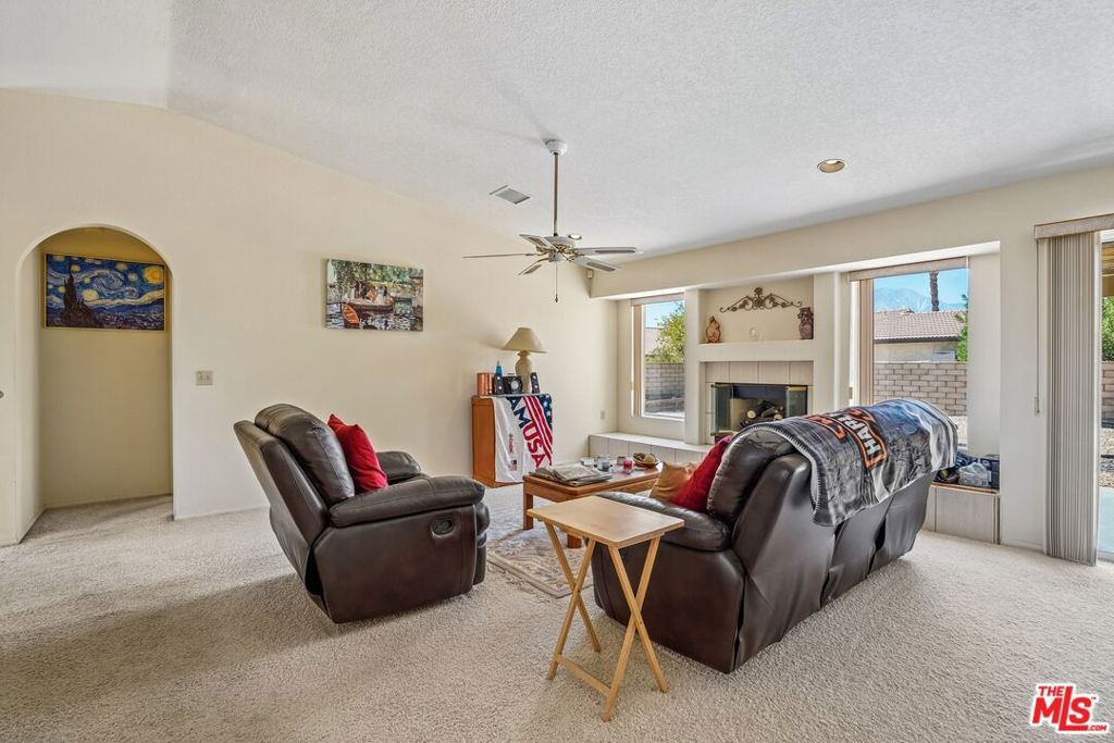 Image 7 of property listing at 9711 Brookline Avenue, Desert Hot Springs, CA 92240