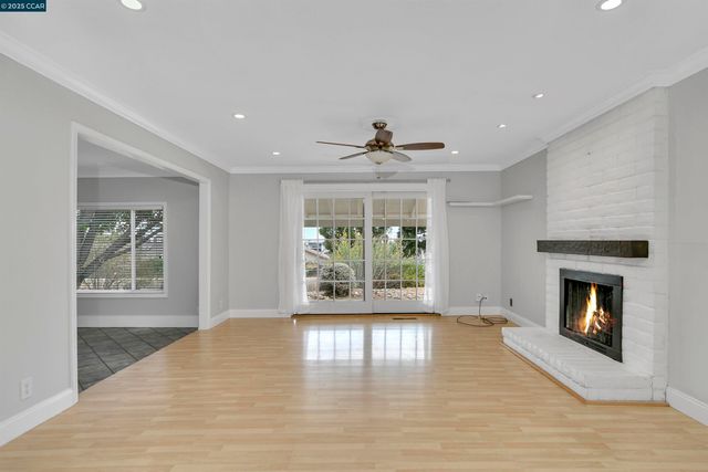 1449 Ventura Dr, Pittsburg, CA 94565