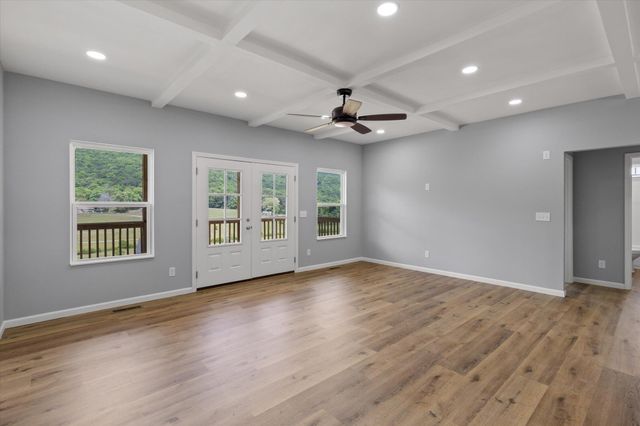133 N Knobby Road, Trenton, GA 30752